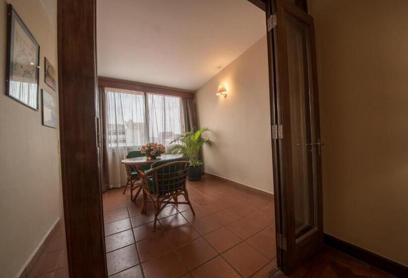 اتاق لوکس, Speke Hotel 1996 Ltd