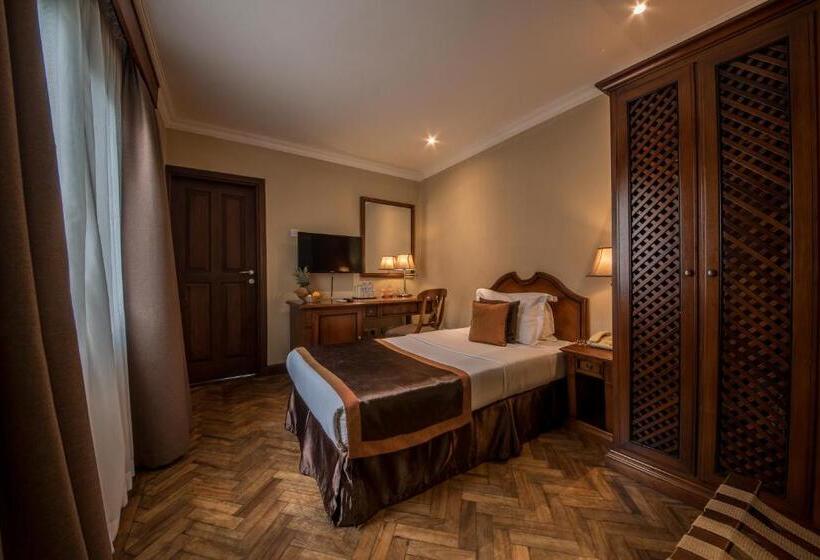 اتاق لوکس یک تخته, Speke Hotel 1996 Ltd