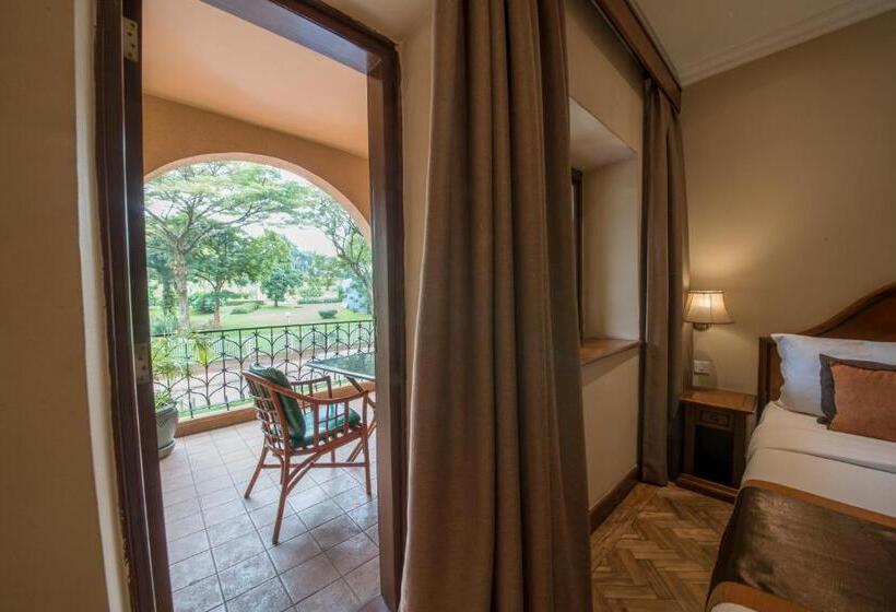 اتاق لوکس با بالکن, Speke Hotel 1996 Ltd