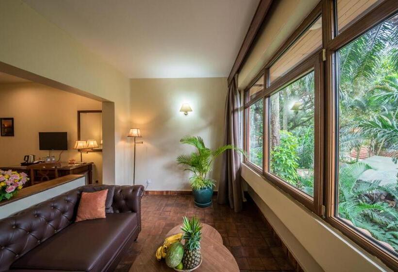 اتاق لوکس, Speke Hotel 1996 Ltd