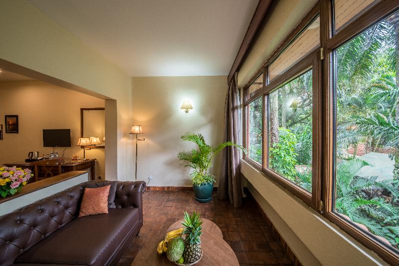 اتاق لوکس, Speke Hotel 1996 Ltd