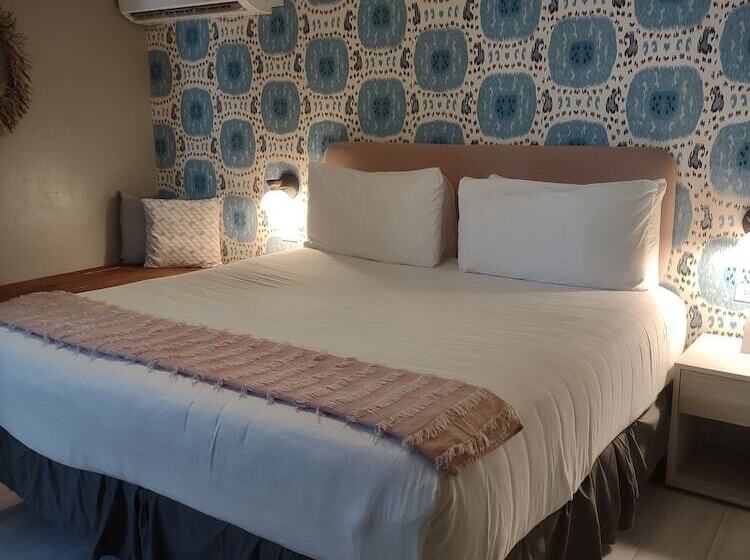 اتاق لوکس, Trópica Beach