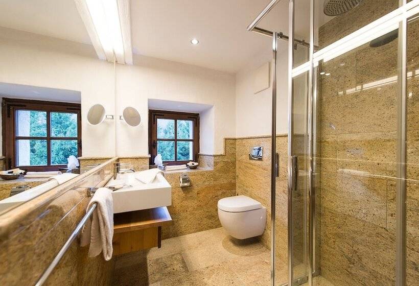 Номер Стандарт, Schloss Prielau Hotel & Restaurants