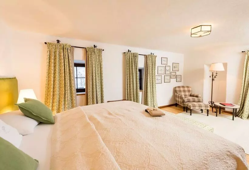 Standard Room, Schloss Prielau Hotel & Restaurants