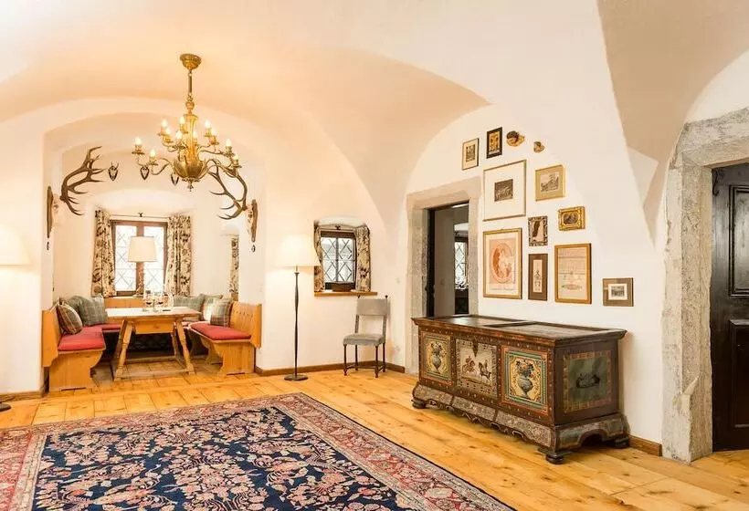 Deluxe Suite, Schloss Prielau Hotel & Restaurants
