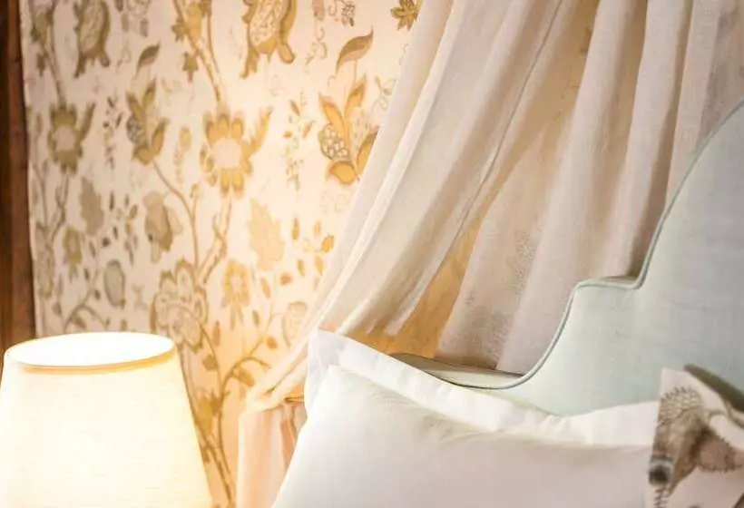 Deluxe Suite, Schloss Prielau Hotel & Restaurants