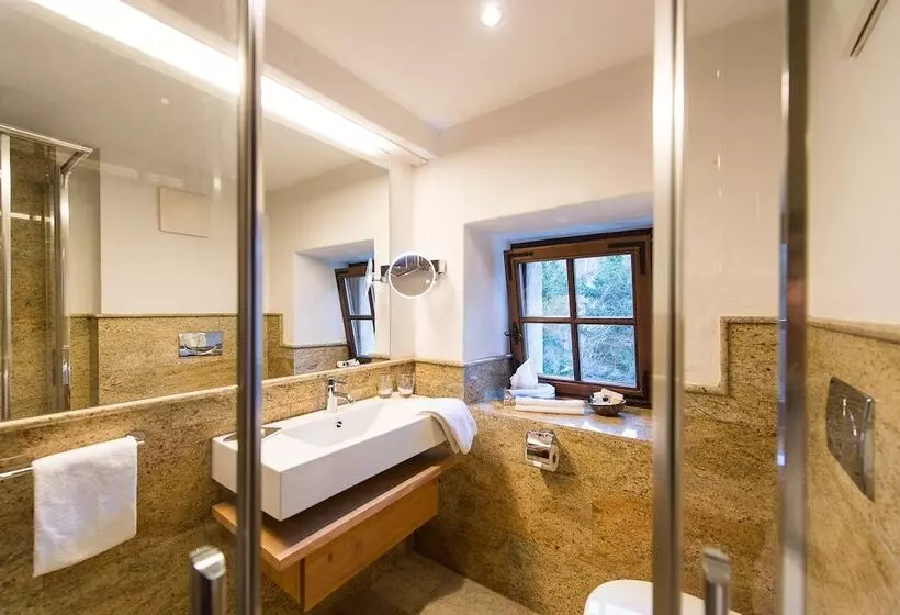 Superior Room, Schloss Prielau Hotel & Restaurants