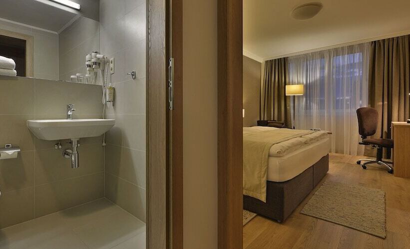 اتاق لوکس, Apollo Hotel Bratislava