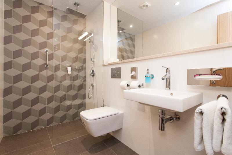 Номер Стандарт, Carol