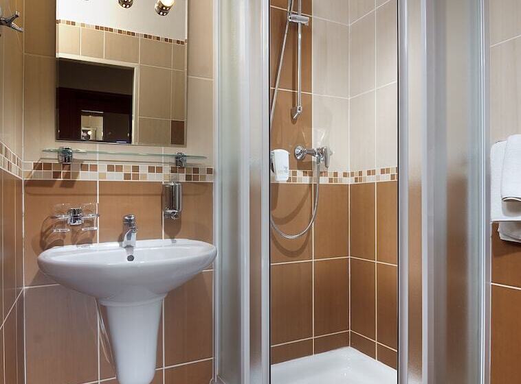 اتاق استاندارد, Harmony Club