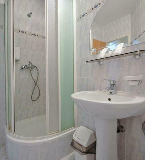 غرفة قياسية, Luna