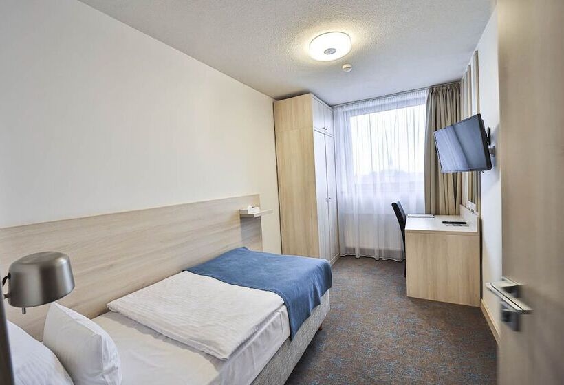 高级大房间, Metropol