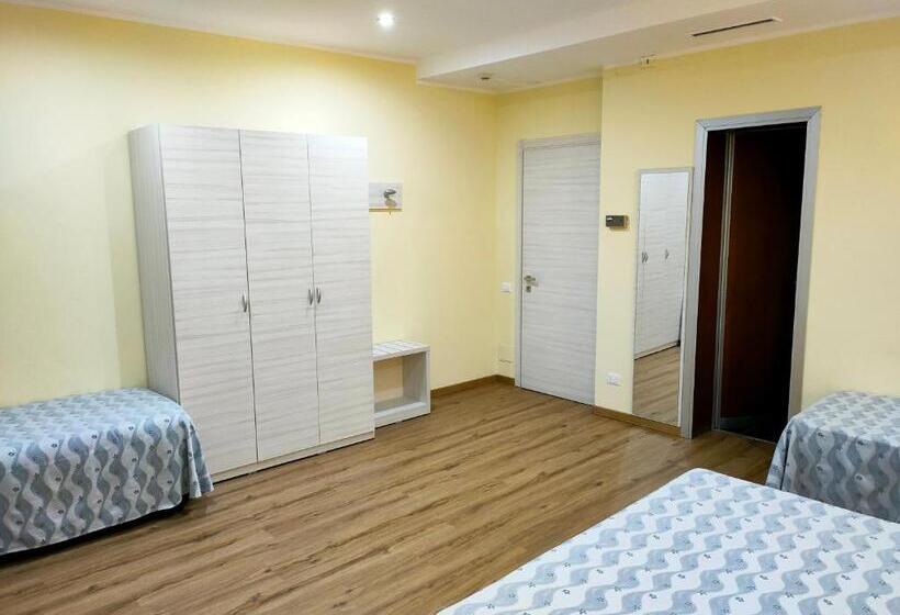 اتاق پنج‌تخته استاندارد, Park