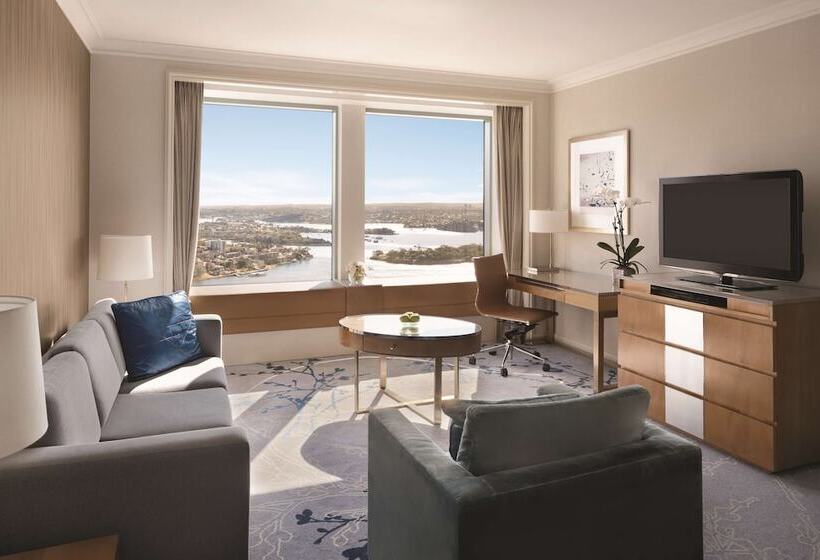 Люкс Клуб, Shangrila Sydney