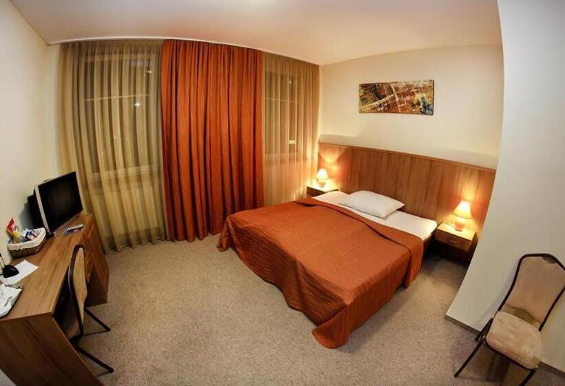 Номер Deluxe, Slovan