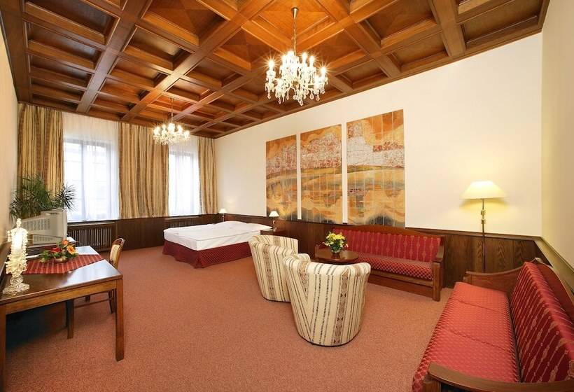 חדר דלוקס, Zlatá Hvězda