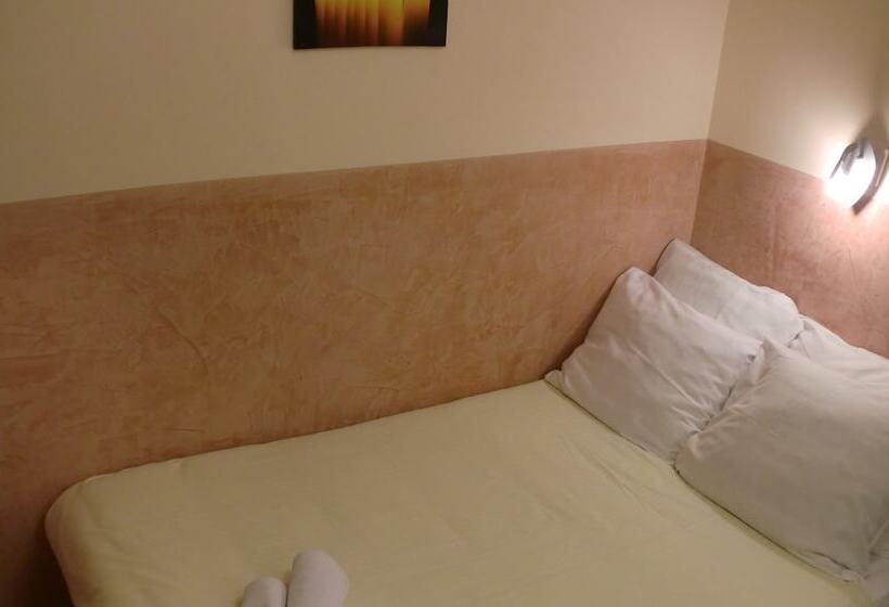 Номер Стандарт, Budget Hotel Neutraal