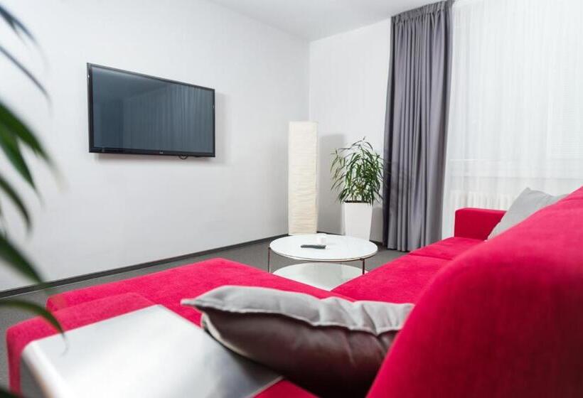 침실 1개 컴포트 아파트, Atom Třebíč