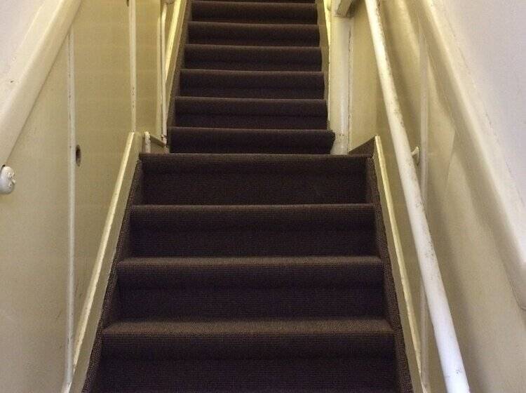 4인용 스탠다드 룸, Bellington