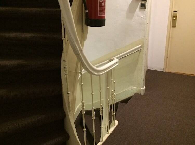 4인용 스탠다드 룸, Bellington