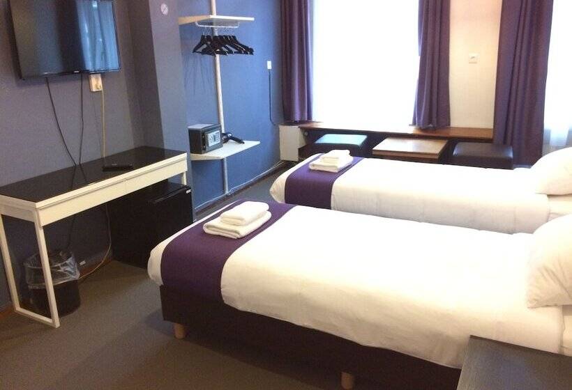 베이직 3인 룸, Bellington