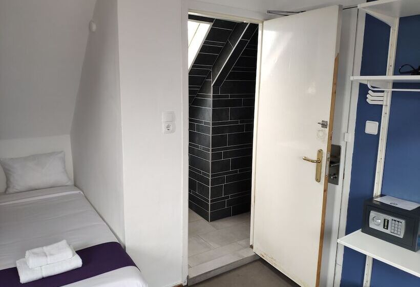 이코노이 4인룸, Bellington