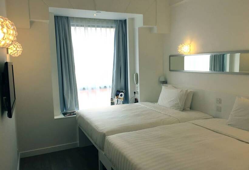 اتاق خانوادگی, Charterhouse Causeway Bay