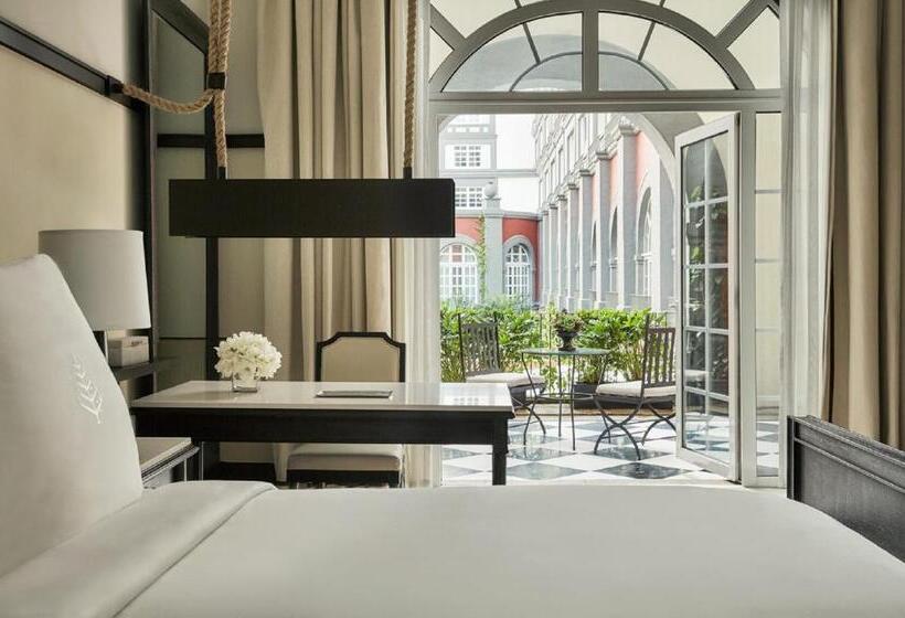 Номер Премиум, Four Seasons Hotel Mexico City