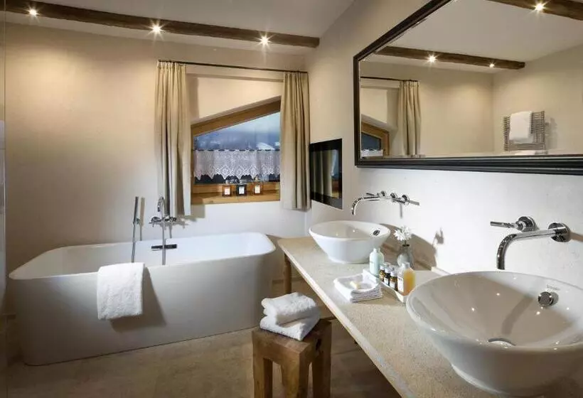استودیوی استاندارد, Kitzhof Mountain Design Resort, 4 Sterne Superior