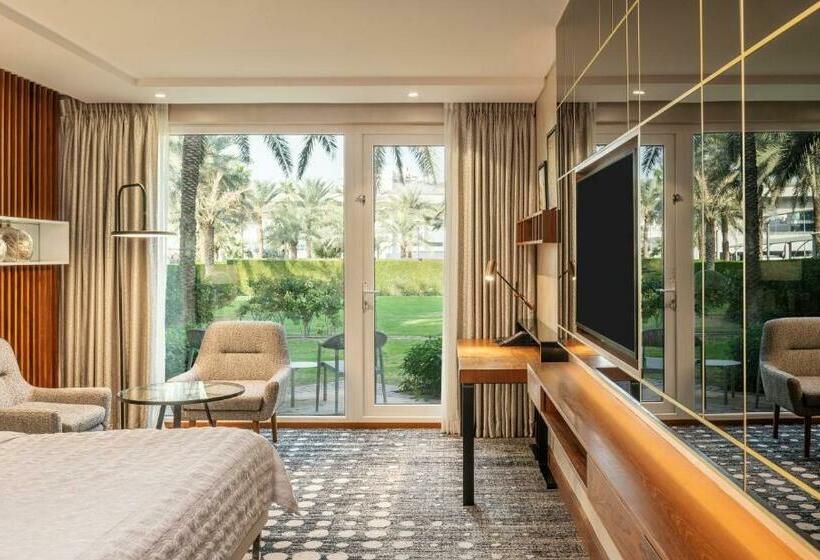 Номер Deluxe Вид на Сад, Le Méridien Dubai Hotel & Conference Centre