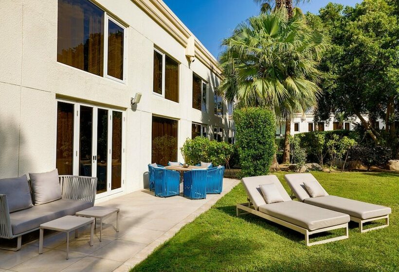 اتاق لوکس با چشمانداز باغ, Le Méridien Dubai Hotel & Conference Centre