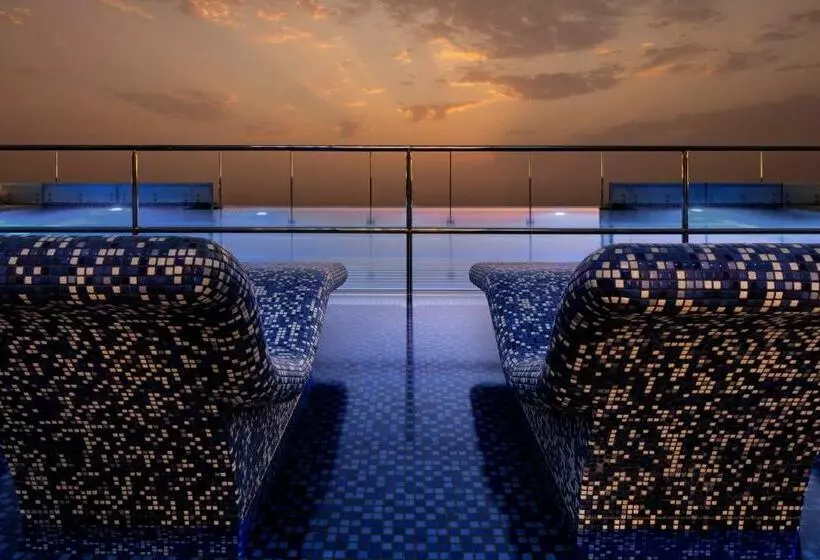 اتاق رویال, Le Méridien Dubai Hotel & Conference Centre