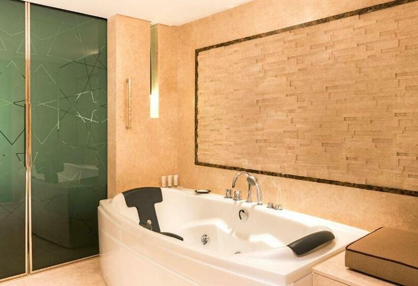 اتاق رویال, Le Méridien Dubai Hotel & Conference Centre