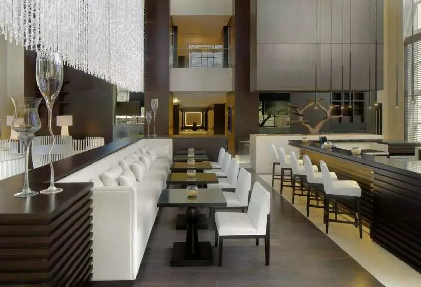 اتاق رویال, Le Méridien Dubai Hotel & Conference Centre