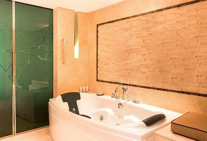 Королевский Номер, Le Méridien Dubai Hotel & Conference Centre