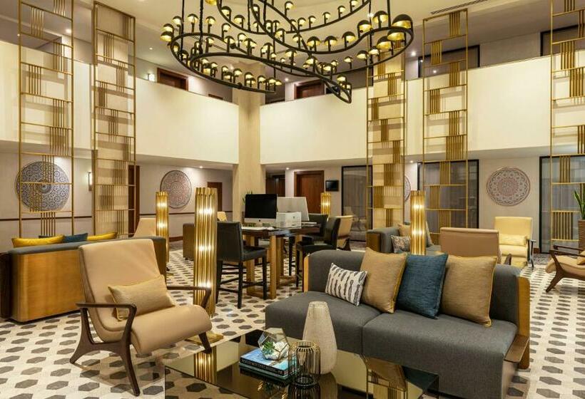 چشمانداز باغ اتاق کلوب, Le Méridien Dubai Hotel & Conference Centre