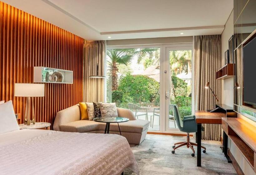 اتاق لوکس با چشمانداز باغ, Le Méridien Dubai Hotel & Conference Centre