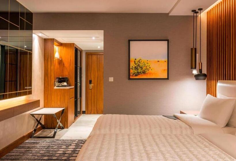 اتاق لوکس با چشمانداز باغ, Le Méridien Dubai Hotel & Conference Centre