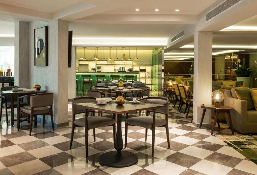 سوئیت پریمیوم, Le Méridien Dubai Hotel & Conference Centre