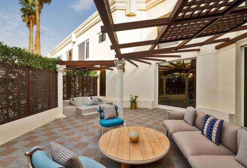 Королевский Люкс, Le Méridien Dubai Hotel & Conference Centre