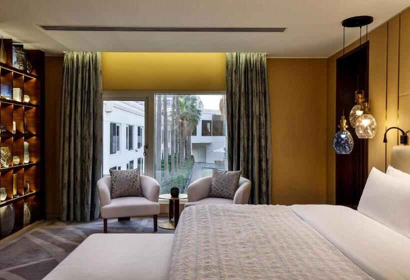 سوئیت رویال, Le Méridien Dubai Hotel & Conference Centre