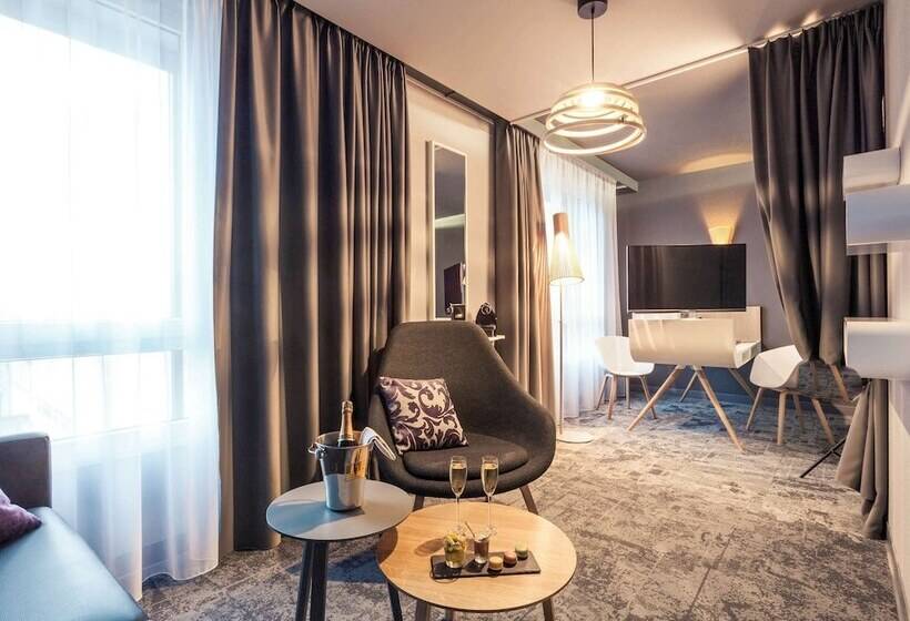 סוויטת ג'וניור יוקרתית, Mercure La Roche Sur Yon