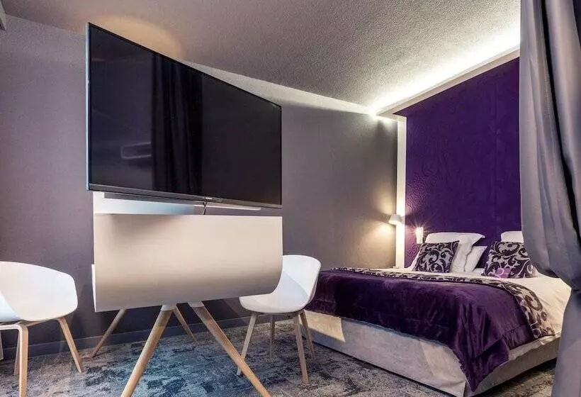 سوئیت جونیور پرستیژ, Mercure La Roche Sur Yon