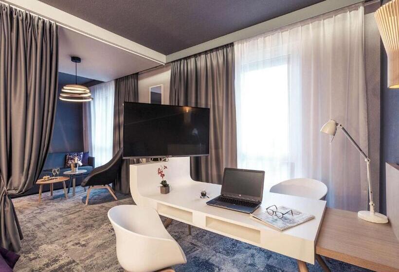 סוויטת ג'וניור יוקרתית, Mercure La Roche Sur Yon