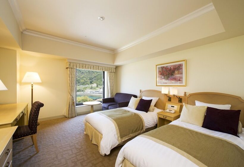 اتاق سوپریور با چشمانداز, Okura Jr Huis Ten Bosch