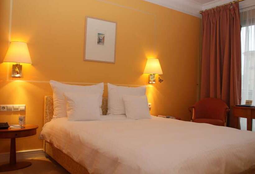 اتاق راحتی, Parc Belair