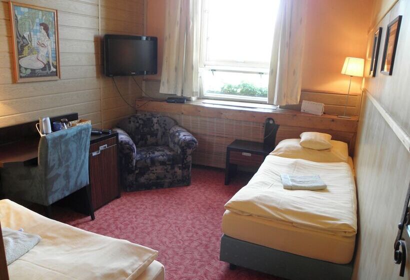 Номер Стандарт, U Branky