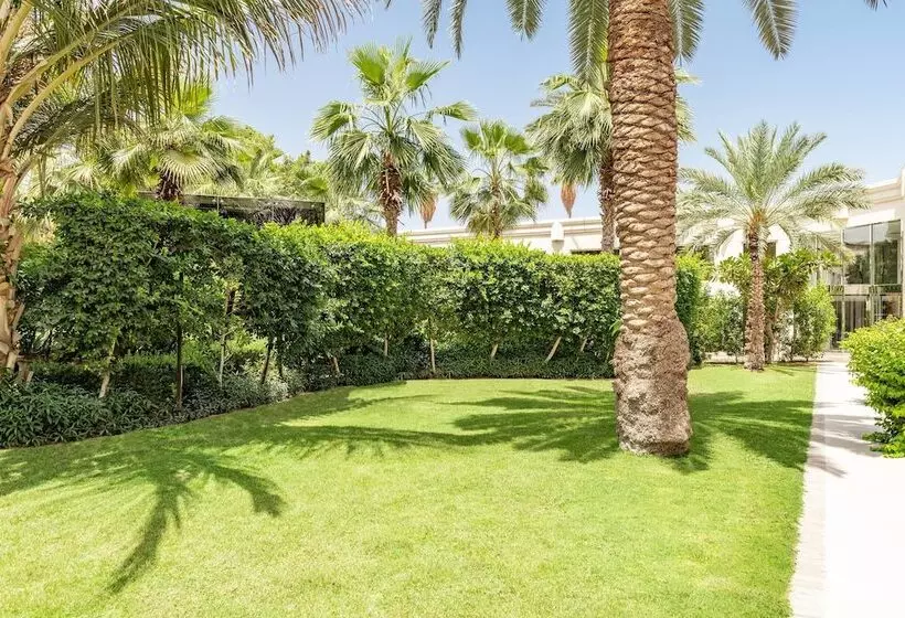 سوییت لوکس, Le Méridien Dubai Hotel & Conference Centre