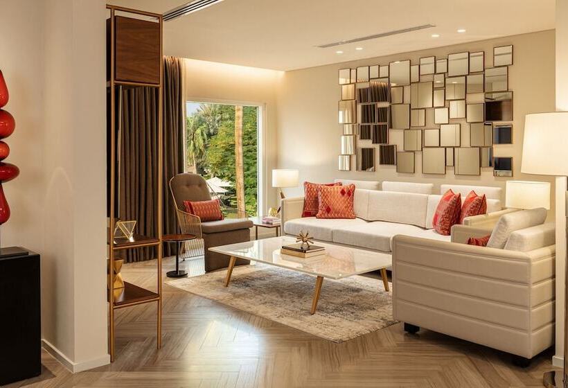 سوئیت پریمیوم, Le Méridien Dubai Hotel & Conference Centre