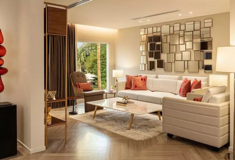 سوئیت پریمیوم, Le Méridien Dubai Hotel & Conference Centre